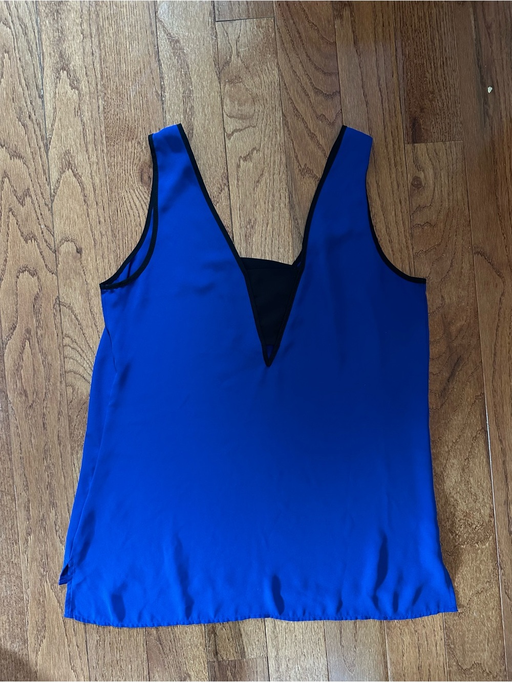 Express Tank Top - Picture 2 of 3